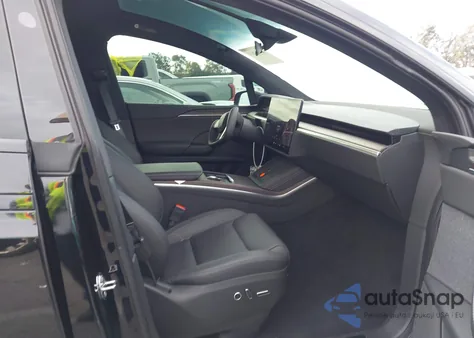 2024 Tesla Model X Long Range z USA, uszkodzony, nr VIN 7SAXCBE59RF455887